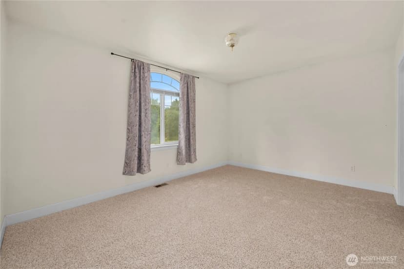 Property photo for 2821 Grade Road, Lake Stevens photo 23
