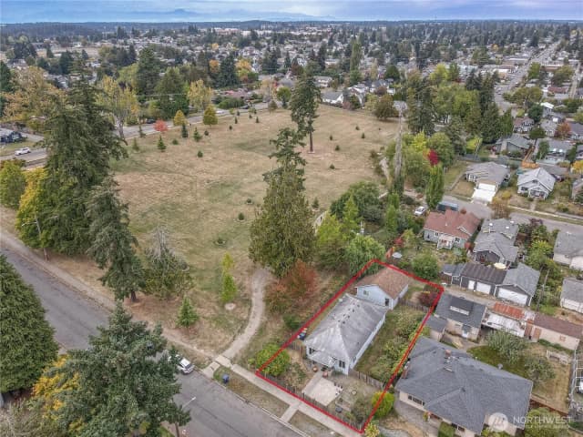 Property photo for 1129 S 61st Street, Tacoma photo 2