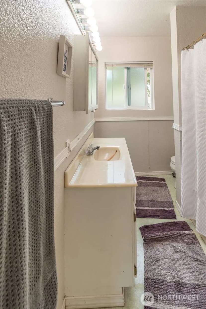Property photo for 1129 S 61st Street, Tacoma photo 12