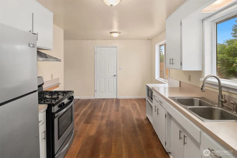 Property photo for 3712 S 175th Street, Sea Tac photo 11