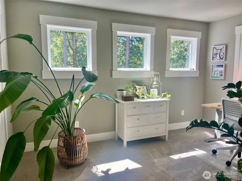 Property photo for 1205 E Mcleod Road, Bellingham photo 9