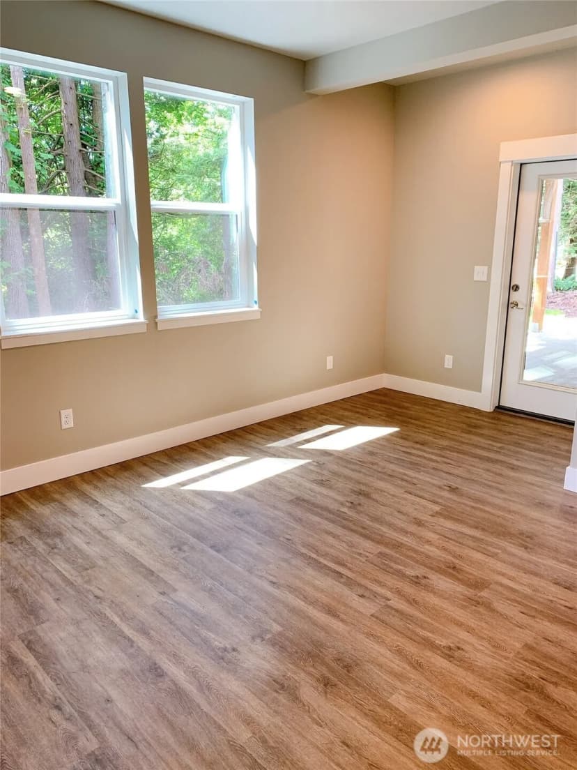 Property photo for 1205 E Mcleod Road, Bellingham photo 15