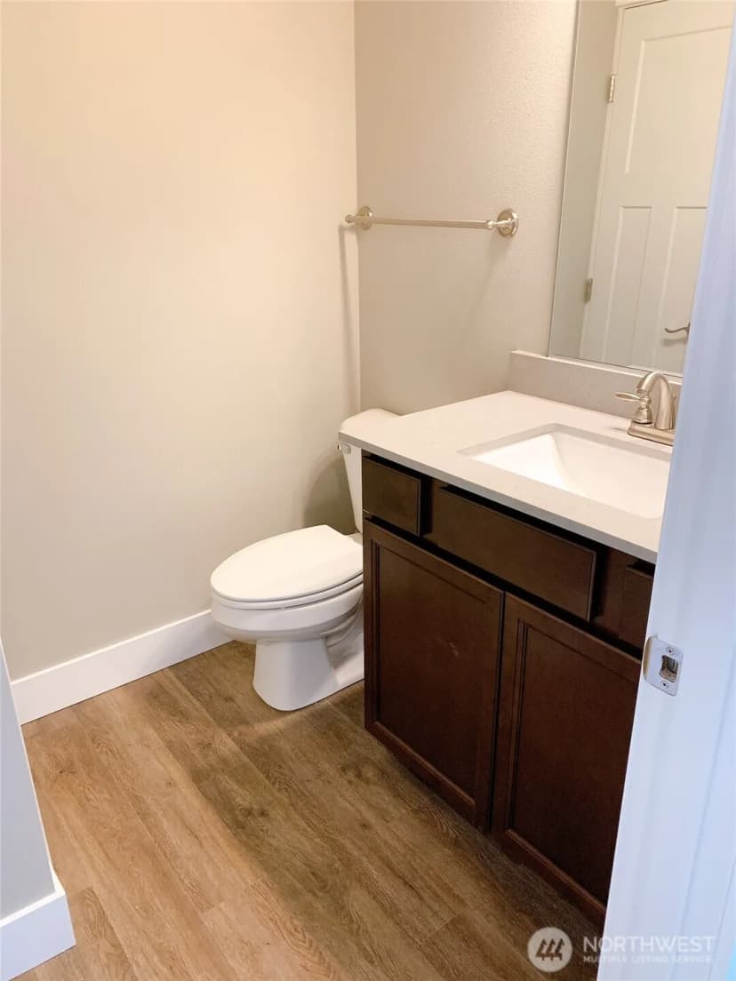 Property photo for 1205 E Mcleod Road, Bellingham photo 18