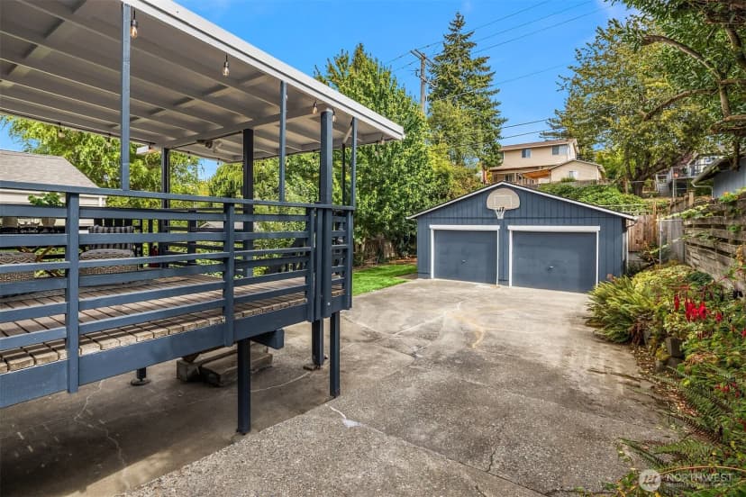 Property photo for 6052 37th Ave Sw, Seattle photo 25