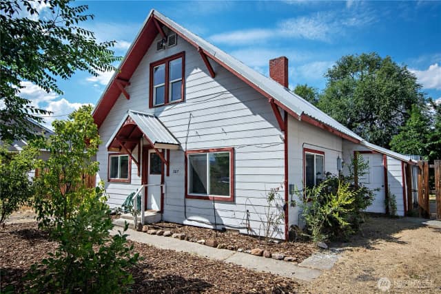 Property photo for 307 W 14th Avenue, Ellensburg