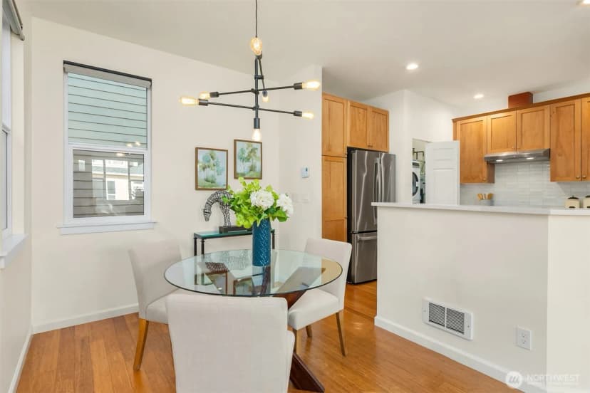 Property photo for 346 Wyatt Way Ne #10, Bainbridge Island photo 11