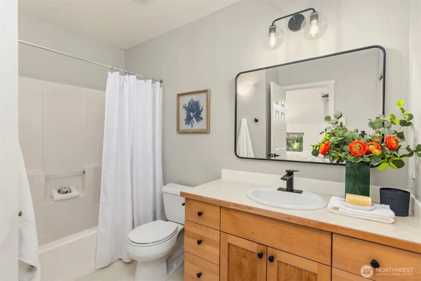 Property photo for 346 Wyatt Way Ne #10, Bainbridge Island photo 17