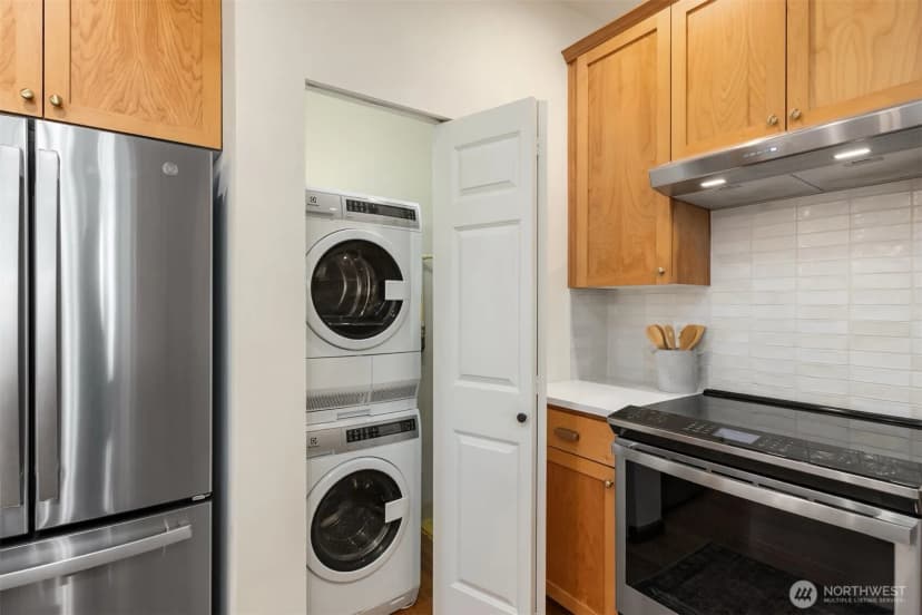 Property photo for 346 Wyatt Way Ne #10, Bainbridge Island photo 14