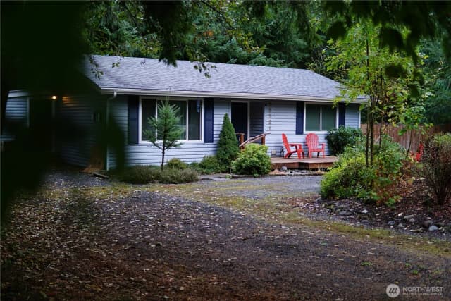 Property photo for 55521 315th Avenue E, Ashford photo 2
