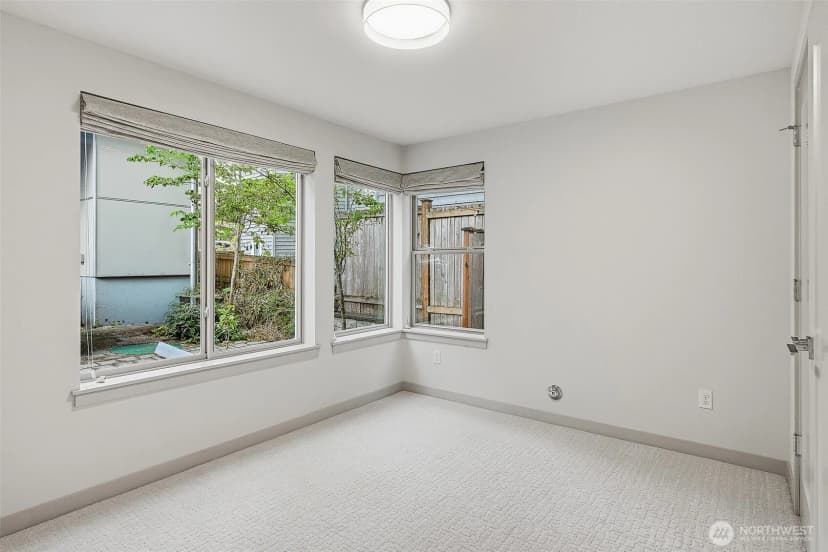Property photo for 4314 Whitman Avenue N #b, Seattle photo 25