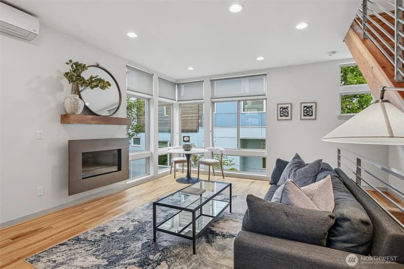 Property photo for 4314 Whitman Avenue N #b, Seattle photo 6