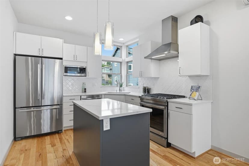 Property photo for 4314 Whitman Avenue N #b, Seattle photo 7