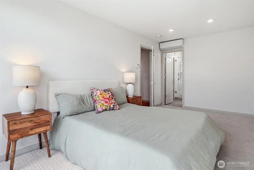 Property photo for 4314 Whitman Avenue N #b, Seattle photo 16