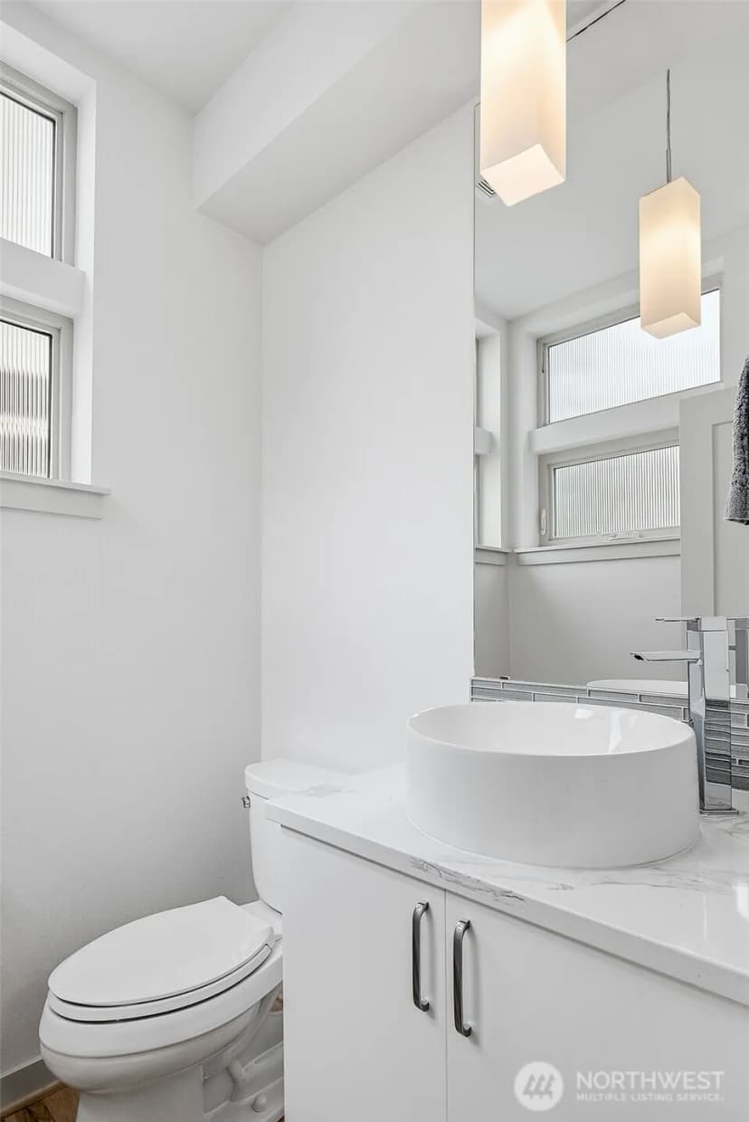 Property photo for 4314 Whitman Avenue N #b, Seattle photo 13