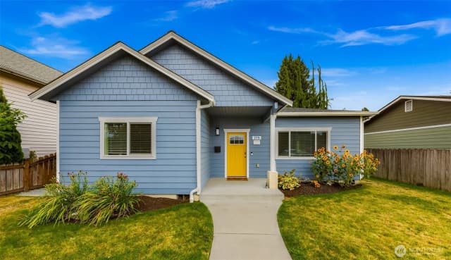 Property photo for 215 Puget Street, Sedro Woolley