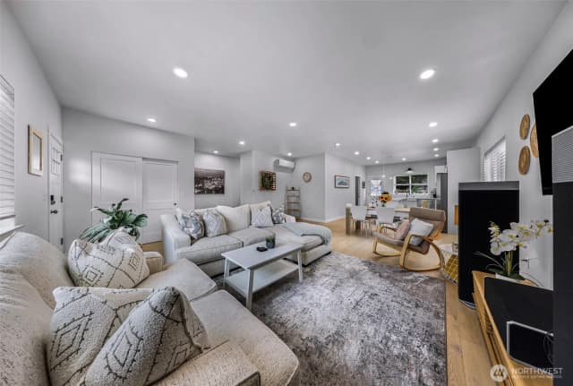 Property photo for 215 Puget Street, Sedro Woolley photo 5