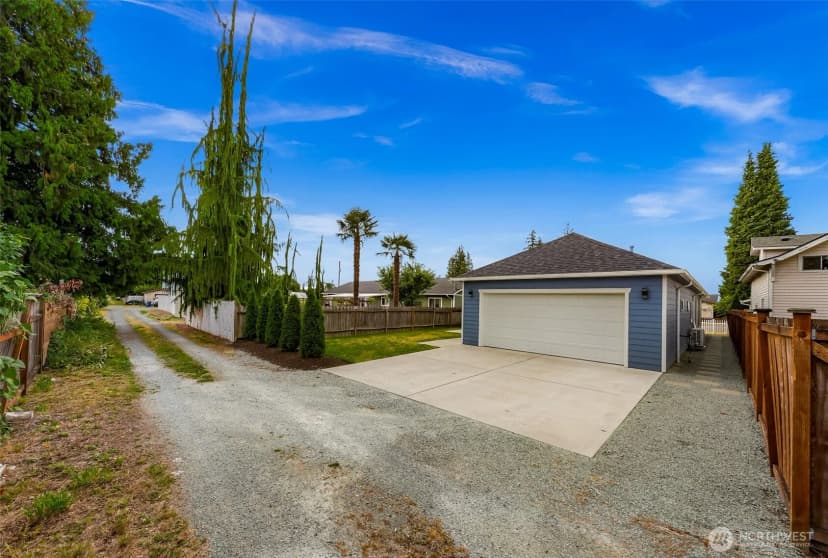 Property photo for 215 Puget Street, Sedro Woolley photo 32