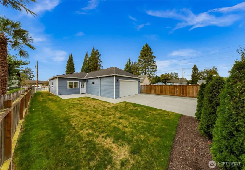 Property photo for 215 Puget Street, Sedro Woolley photo 30