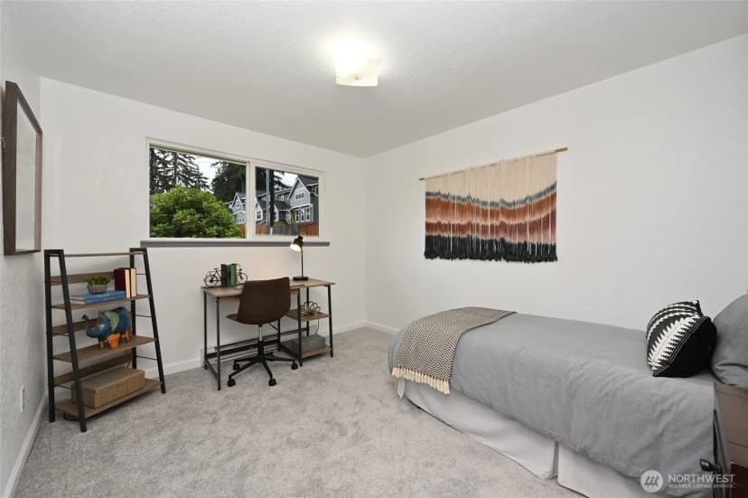 Property photo for 14100 Meridian Drive Se, Everett photo 22