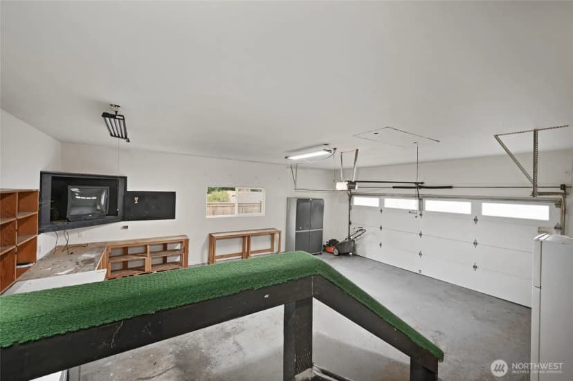 Property photo for 14100 Meridian Drive Se, Everett photo 25