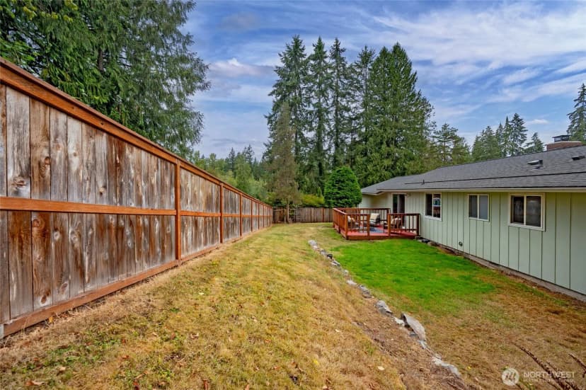Property photo for 14100 Meridian Drive Se, Everett photo 29