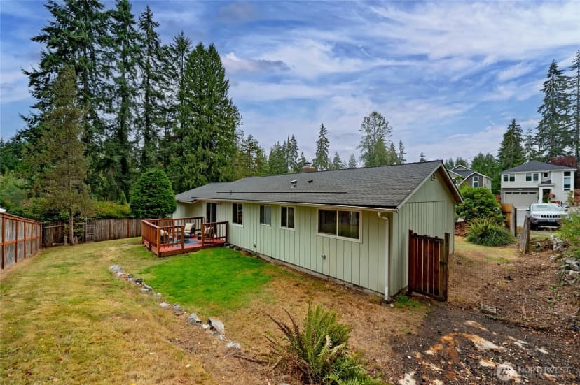 Property photo for 14100 Meridian Drive Se, Everett photo 28