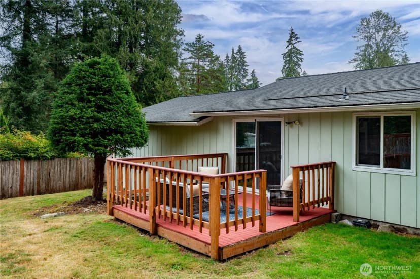 Property photo for 14100 Meridian Drive Se, Everett photo 32