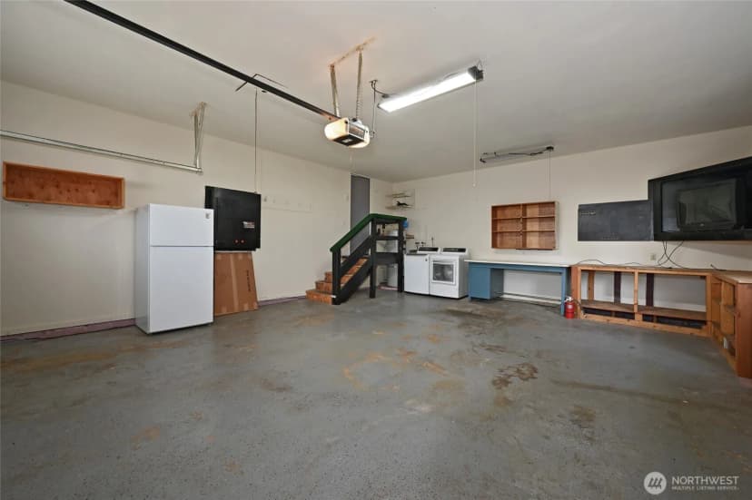 Property photo for 14100 Meridian Drive Se, Everett photo 26