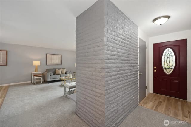 Property photo for 14100 Meridian Drive Se, Everett photo 4