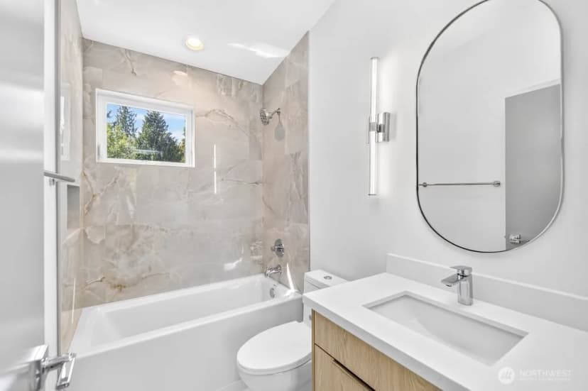 Property photo for 1220 Ne 100th Street, Seattle photo 18