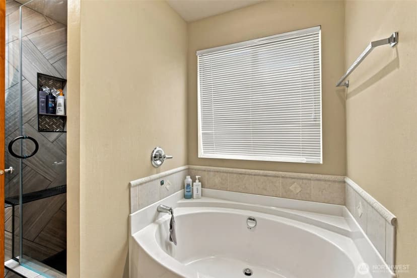 Property photo for 7024 Axis Street Se, Olympia photo 16