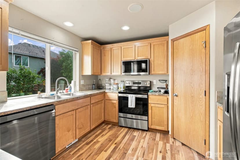 Property photo for 7024 Axis Street Se, Olympia photo 11