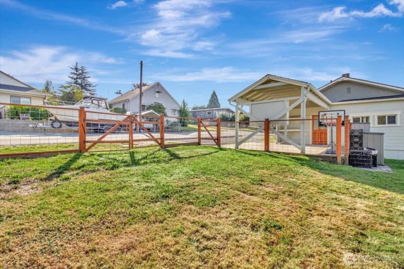 Property photo for 8303 272nd Street Nw, Stanwood photo 39