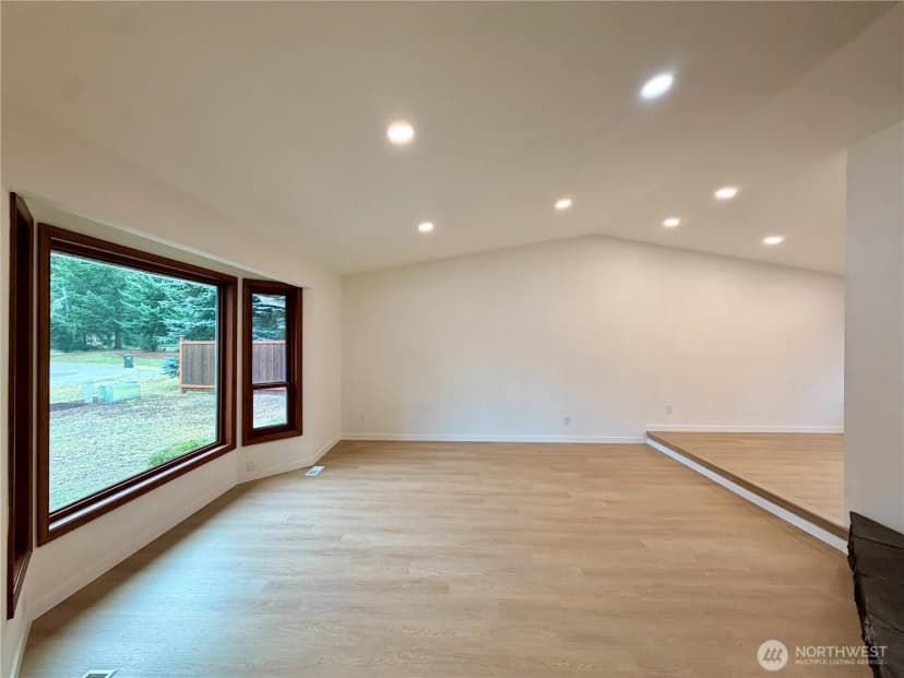 Property photo for 9920 149th Street E, Puyallup photo 10