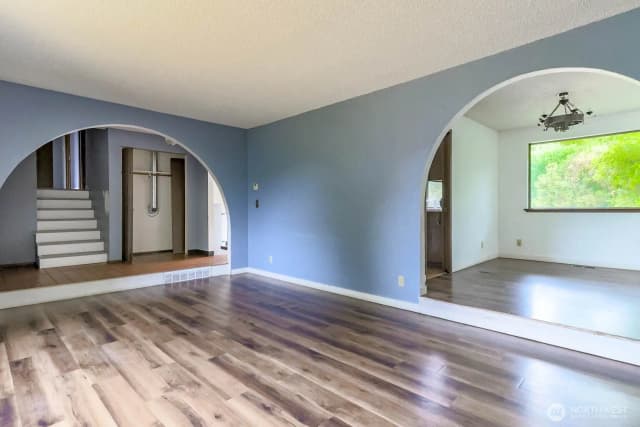 Property photo for 1304 S 286th Street, Federal Way photo 3