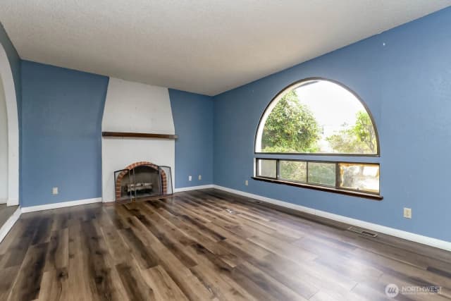 Property photo for 1304 S 286th Street, Federal Way photo 4