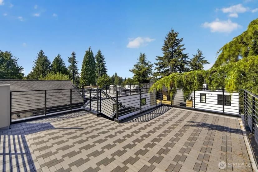 Property photo for 1218 Ne 100th Street, Seattle photo 22