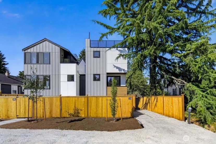 Property photo for 1218 Ne 100th Street, Seattle photo 28