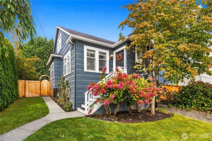 Property photo for 3613 35th Avenue Sw, Seattle
