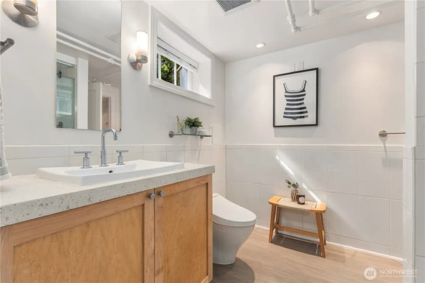 Property photo for 3613 35th Avenue Sw, Seattle photo 33