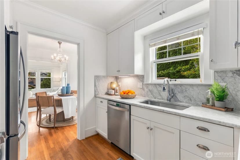 Property photo for 3613 35th Avenue Sw, Seattle photo 14