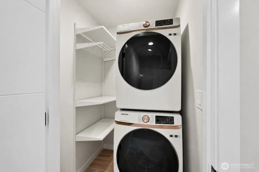 Property photo for 2527 Gibson Road #c4, Everett photo 22