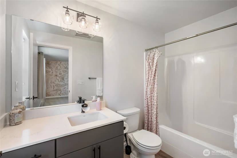 Property photo for 2527 Gibson Road #c4, Everett photo 21