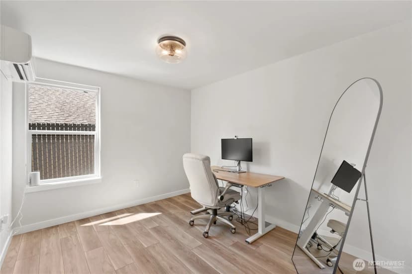 Property photo for 2527 Gibson Road #c4, Everett photo 26