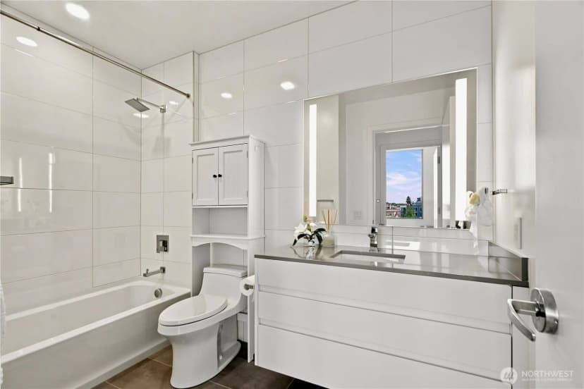 Property photo for 10232 Ne 10th Street #815, Bellevue photo 16