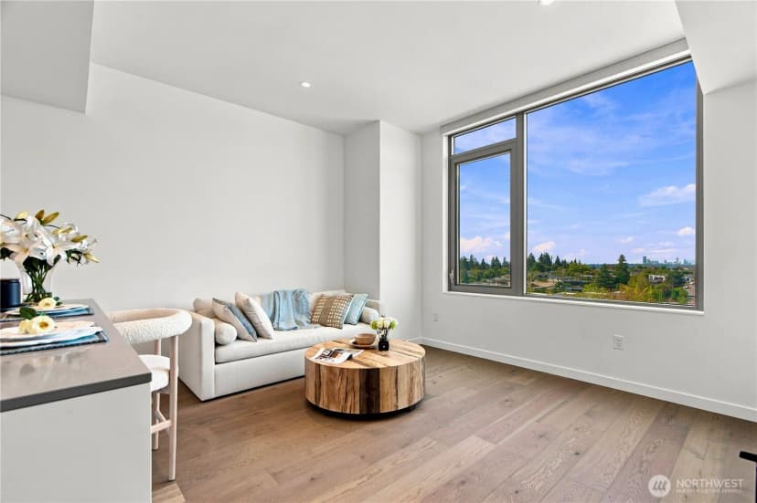 Property photo for 10232 Ne 10th Street #815, Bellevue photo 11