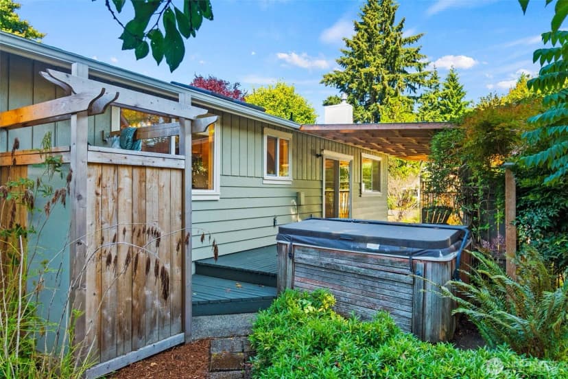 Property photo for 418 Frederick Street Ne, Olympia photo 24