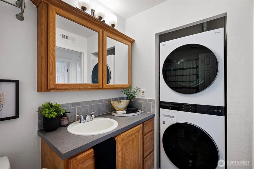 Property photo for 14510 124th Avenue Ne #e35, Kirkland photo 15