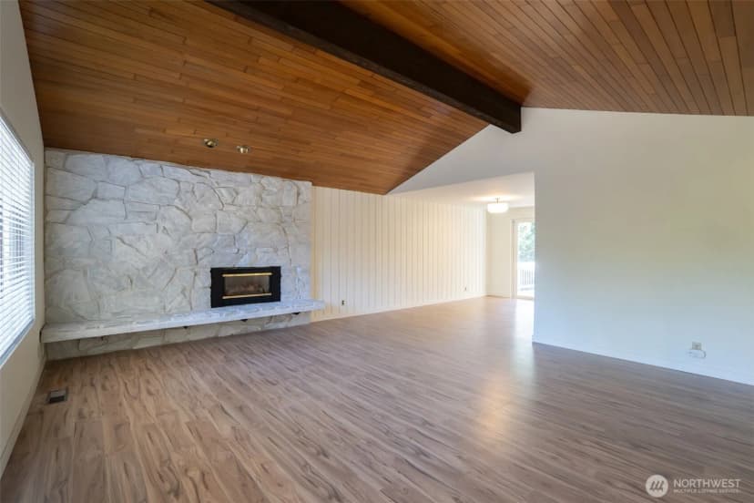 Property photo for 16255 Ne 165th Street, Woodinville photo 5