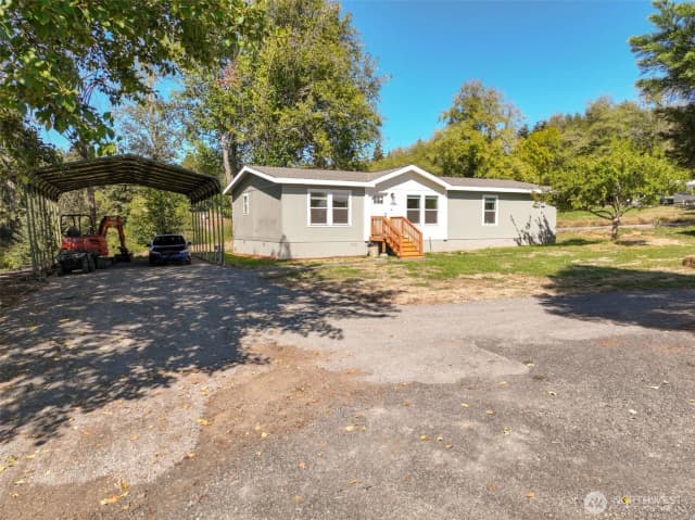 Property photo for 1004 Stella Road, Longview